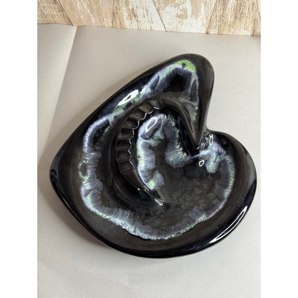 Royal Haeger 126 USA Vintage Mid Century Modern‎ Black Drip Glaze Ashtray MCM